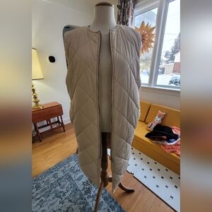 Reversible quilted vest